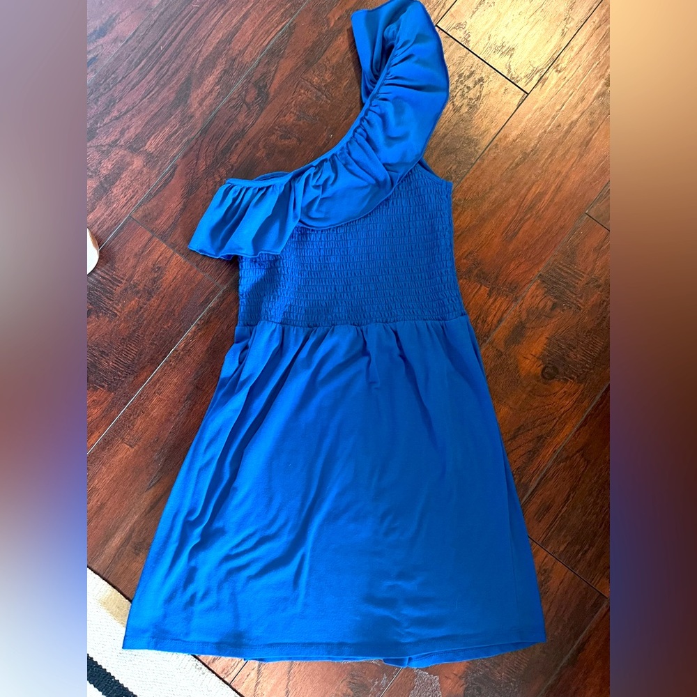 One Shoulder Dress, Size Medium 💙